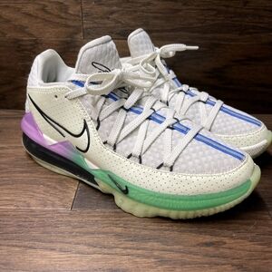 Nike Lebron 17 XVII Low Glow In The Dark Shoes Men's SIZE 9.5 ☆ AUTHENTIC ☆